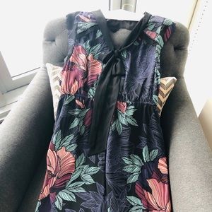 Gorgeous floral Anthropologie dress- size M
